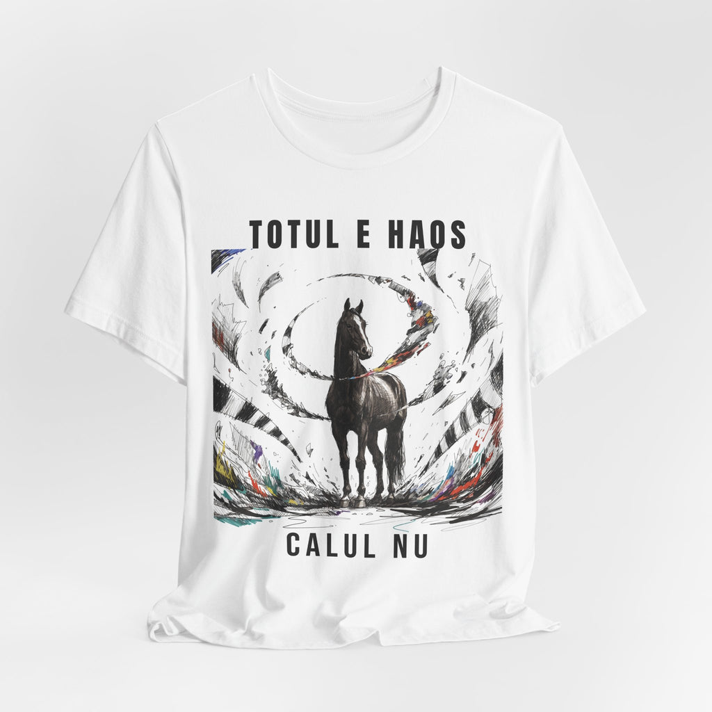 Tricou edgy cu Cai 'Totul e haos, calul nu'