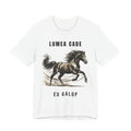 Tricou Edgy cu Cai 'Lumea Cade, Eu Galop'